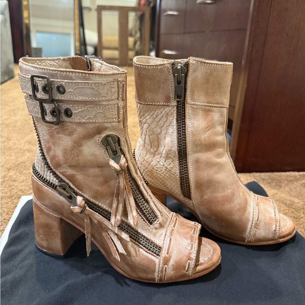 Freebird Tan Leather Heeled Boots with Zipper and Buckle